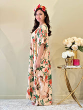 Load image into Gallery viewer, Hibiscus Caftan
